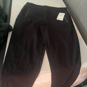 Black Athletic Pants with Zipper Pockets